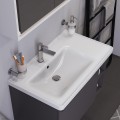 Duravit D-Neo 80x48 cm aszimmetrikus bútorba építhető vagy falra szerelhető mosdó