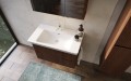 Tboss Milla 80 komplett fürdőszobabútor szett, alsó bútor Roca mosdóval, felső tükrös szekr
